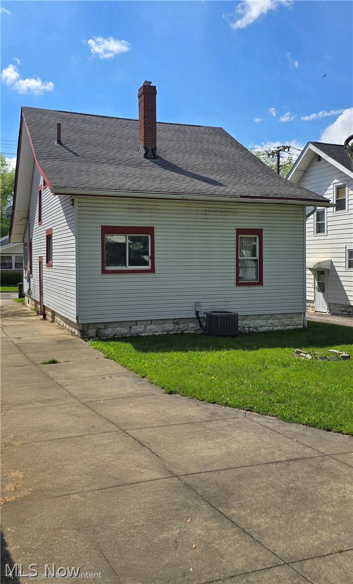 647 Columbia Avenue Property Photo 7