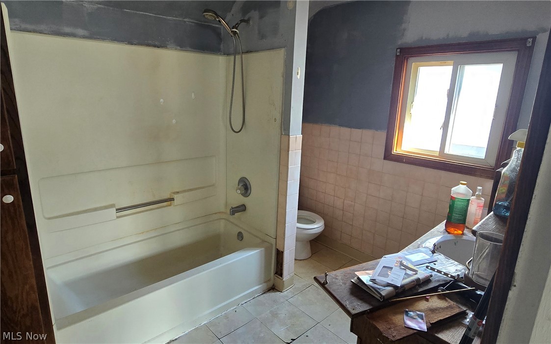 647 Columbia Avenue Property Photo 11