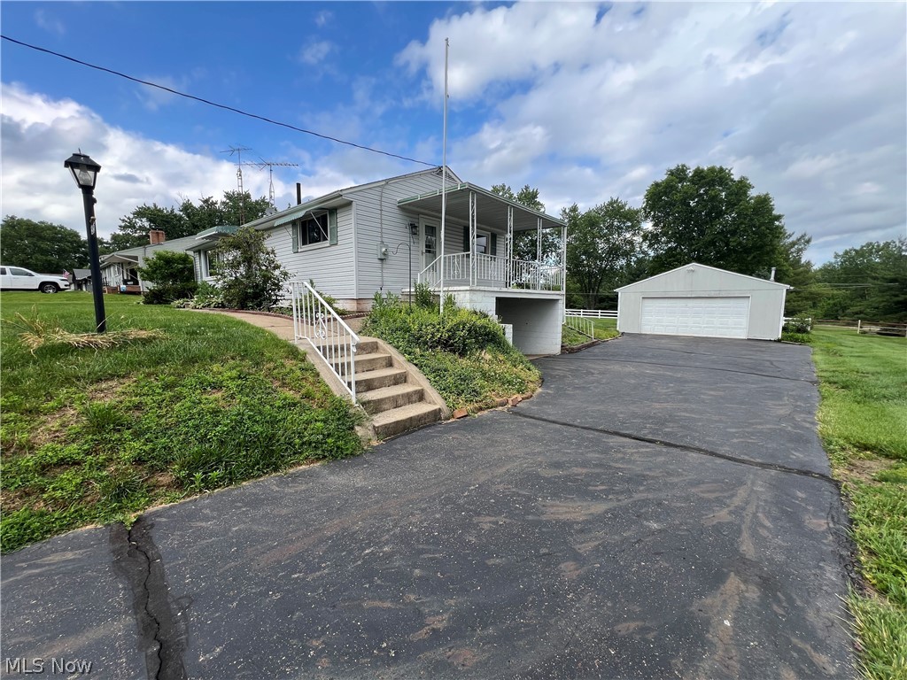 6030 Firestone Road Ne Property Photo 4