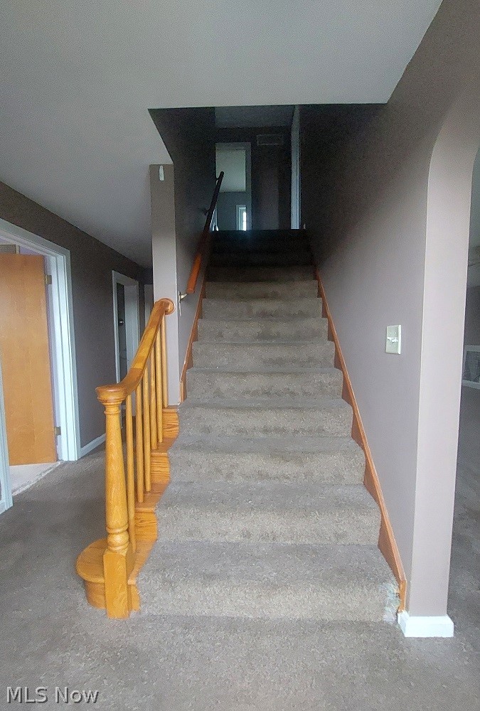 2915 Whitehaven Boulevard Property Photo 2