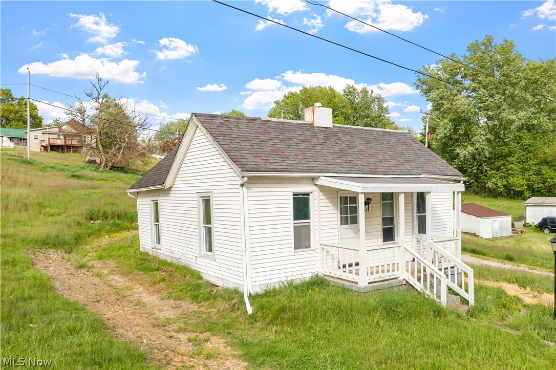 7145 Bloomfield Road Property Photo 4