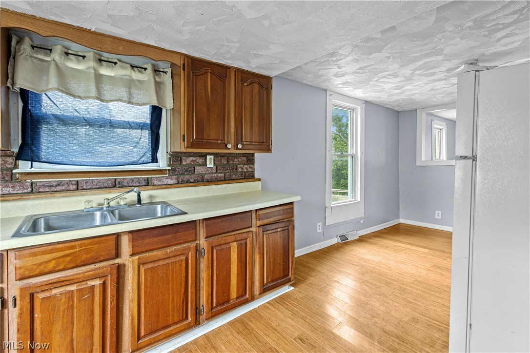 7145 Bloomfield Road Property Photo 5