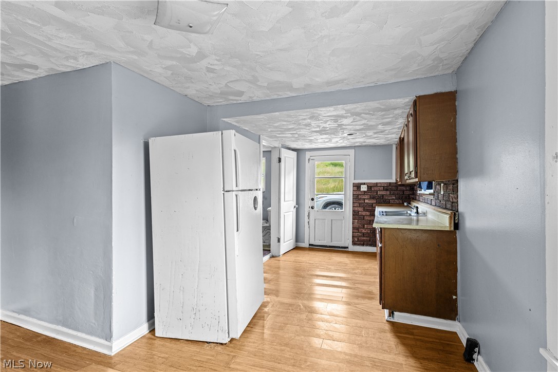7145 Bloomfield Road Property Photo 6