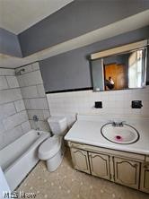1947 Manhattan Avenue Property Photo 2
