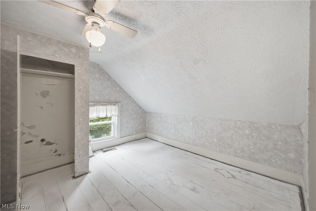 1561 E State Street Property Photo 20