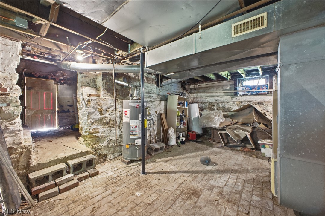 1561 E State Street Property Photo 26