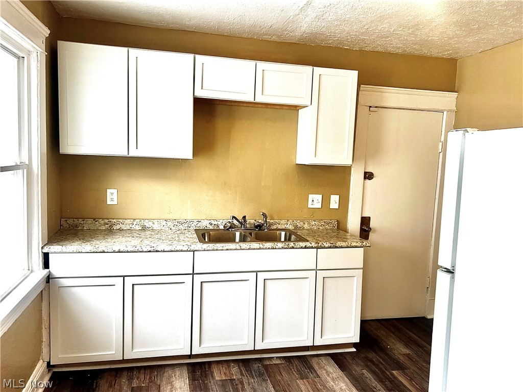 10908 Tacoma Avenue Property Photo 6