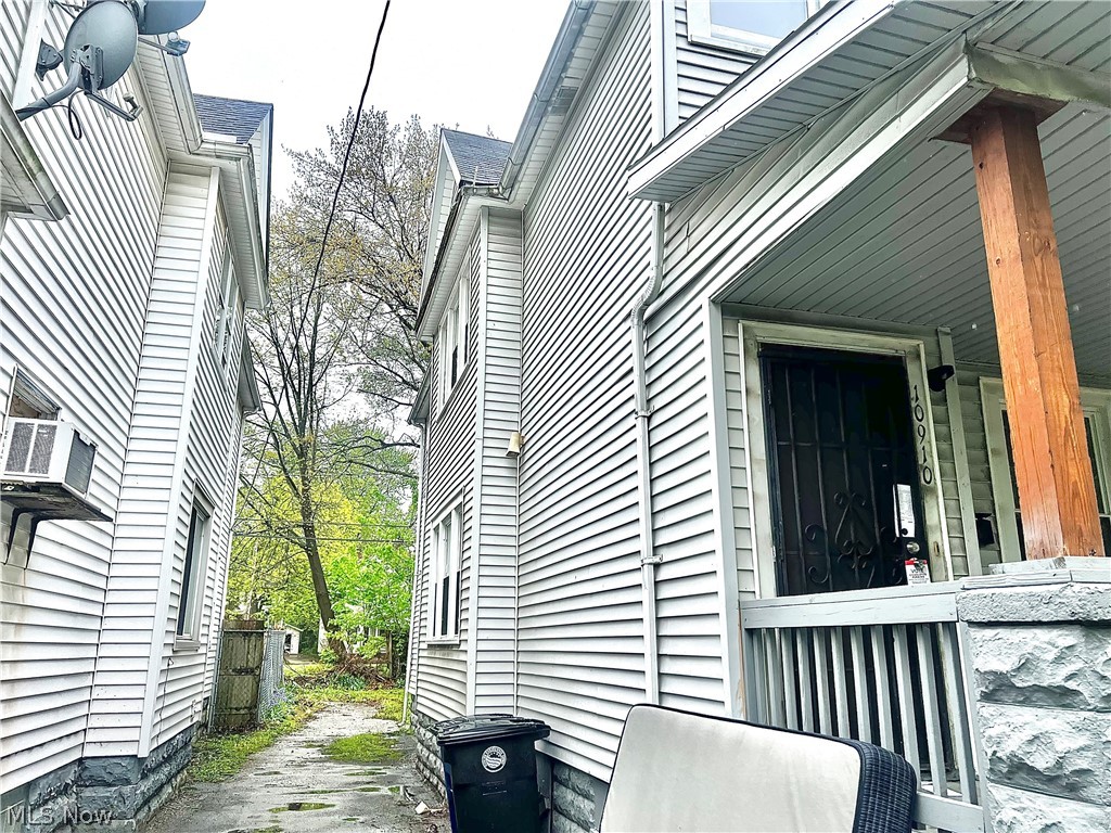 10908 Tacoma Avenue Property Photo 17