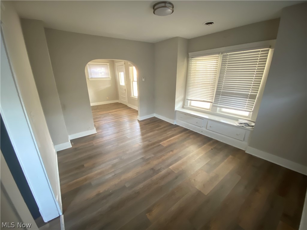 7813 Laumer Avenue Property Photo 5