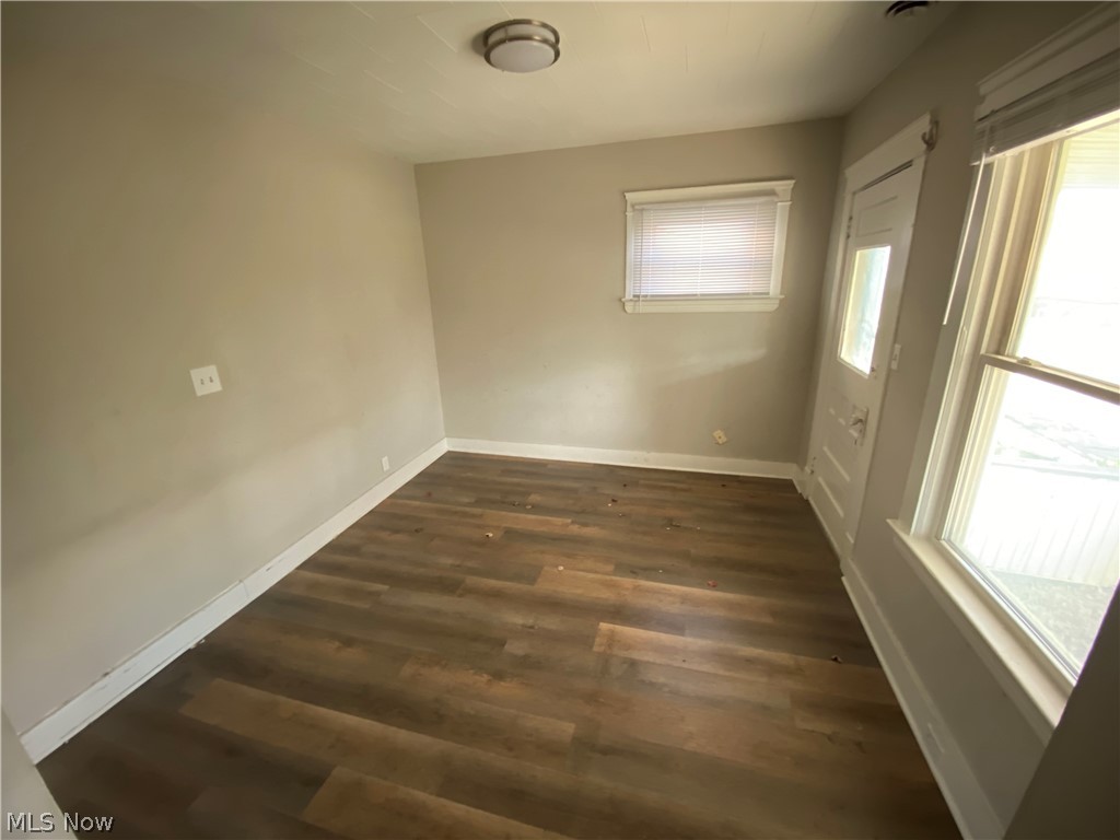 7813 Laumer Avenue Property Photo 6