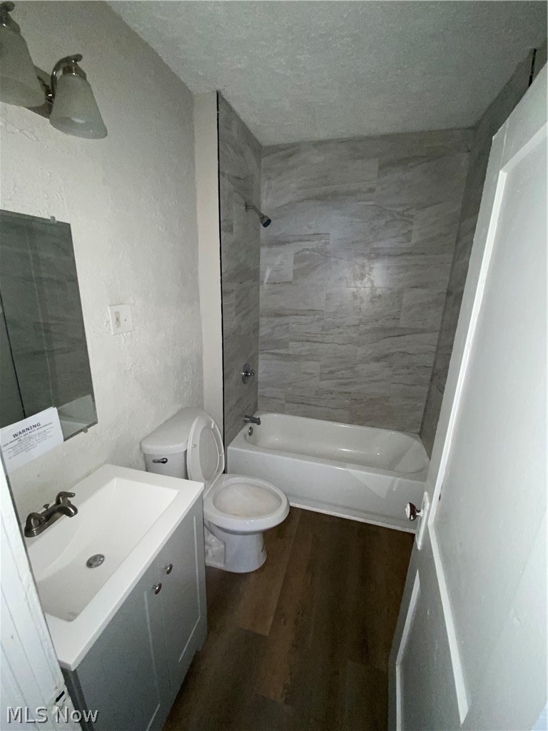 7813 Laumer Avenue Property Photo 8