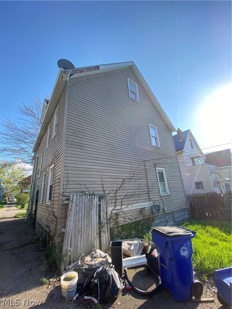 7813 Laumer Avenue Property Photo 14