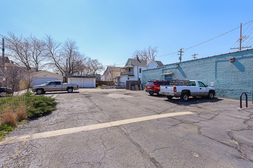 15602 Waterloo Property Photo 6