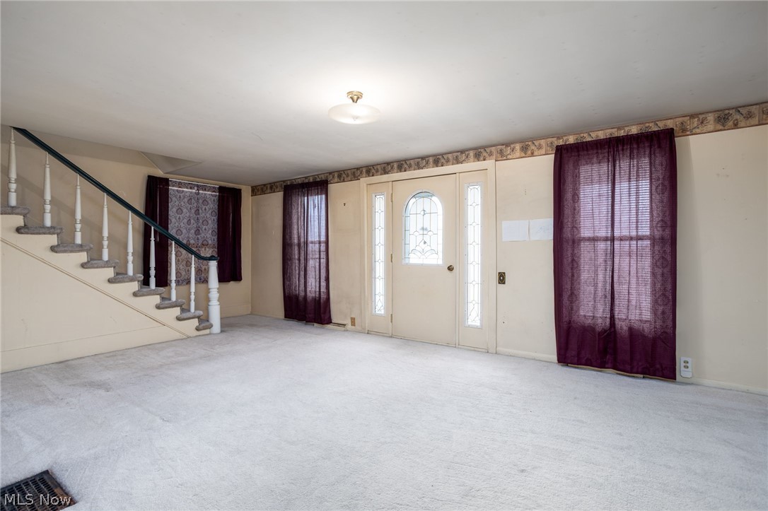 15355 Old Lincoln Way Property Photo 3