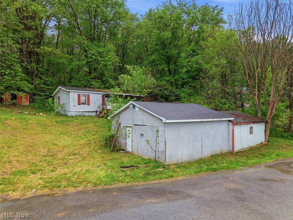 46149 Walnut Street Property Photo 1