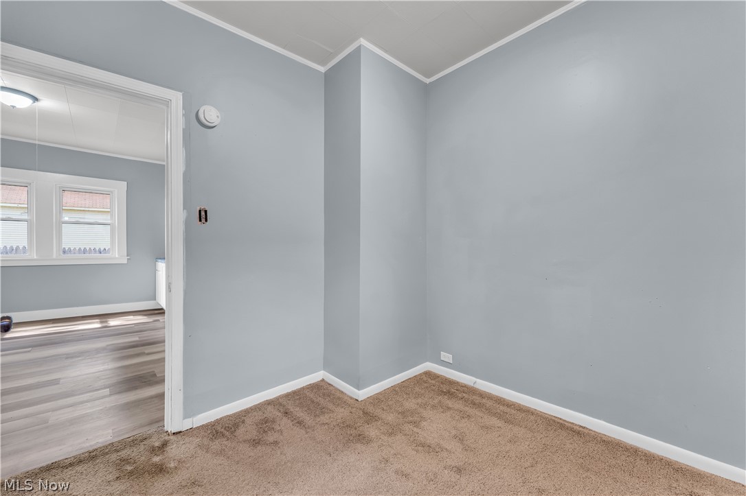 3359 E 65th Street Property Photo 15
