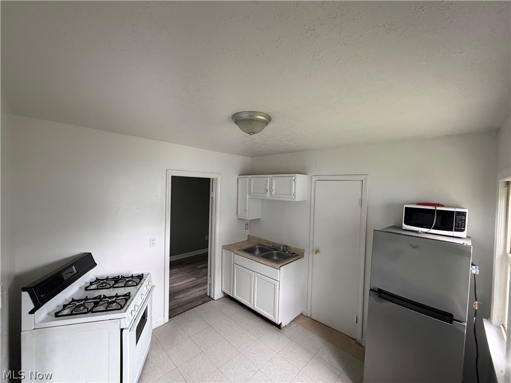 3317 W 50th Street Property Photo 23