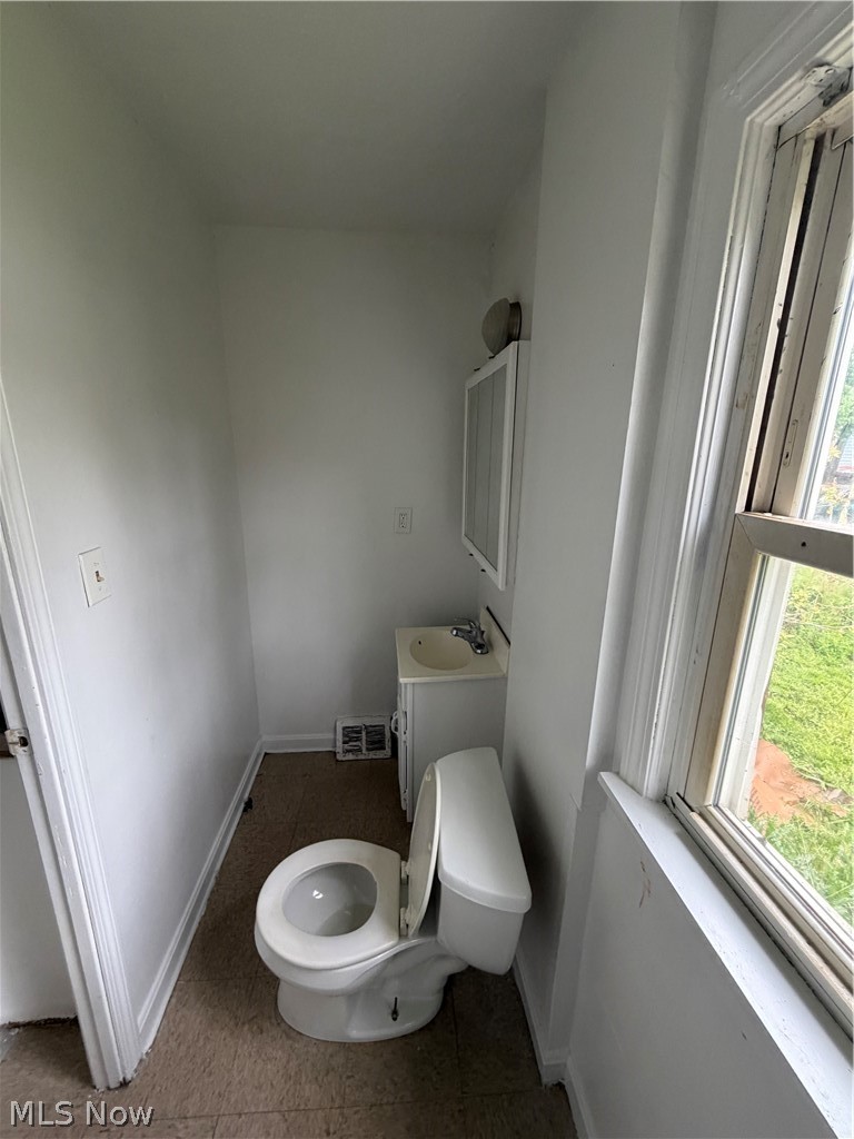 3317 W 50th Street Property Photo 28