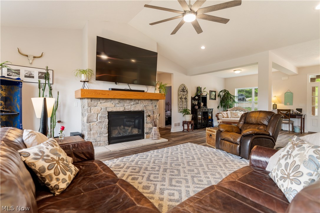 5 Choctaw Trail Property Photo 17