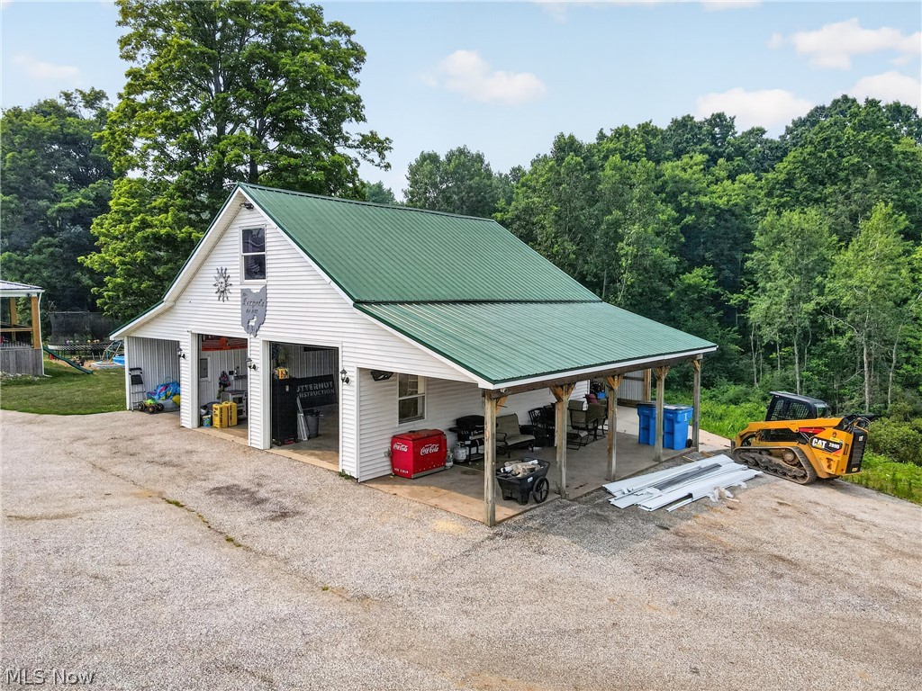 13166 Butternut Road Property Photo 6