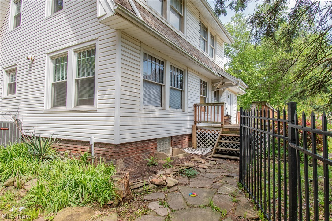 1580 Preston Avenue Property Photo 2