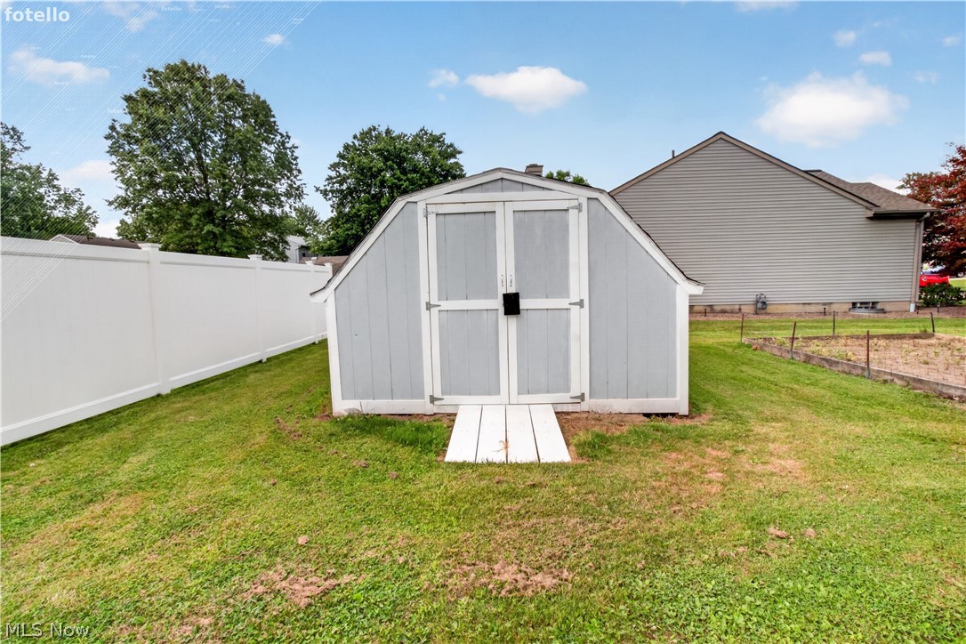 438 Hampton Drive Property Photo 8