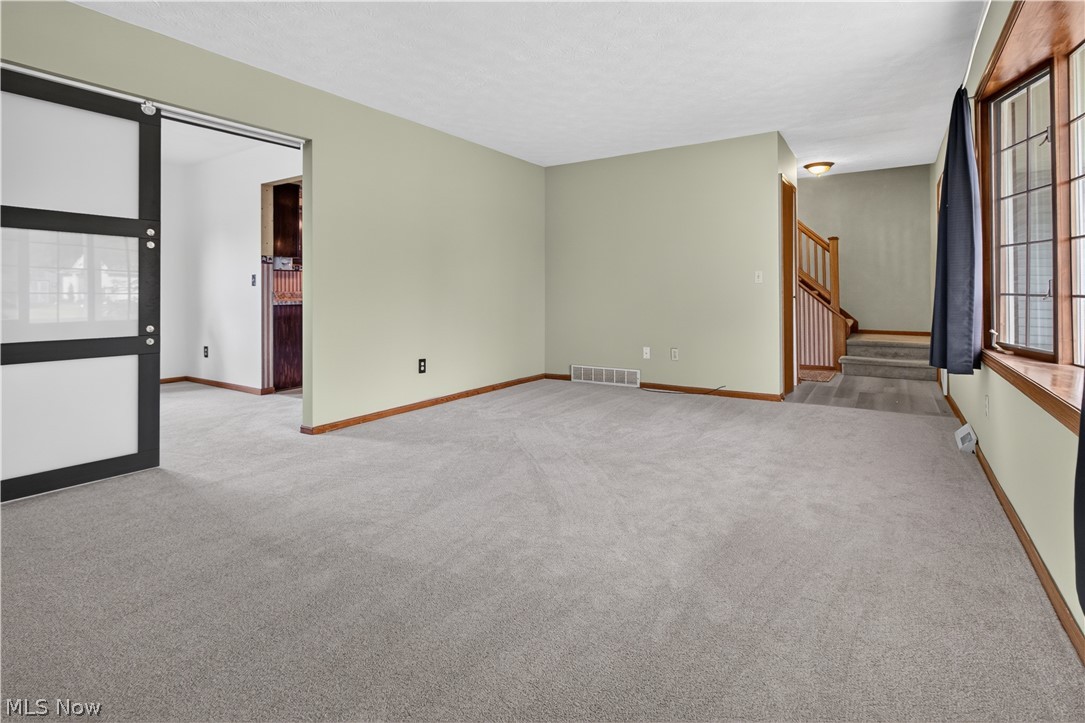 438 Hampton Drive Property Photo 10