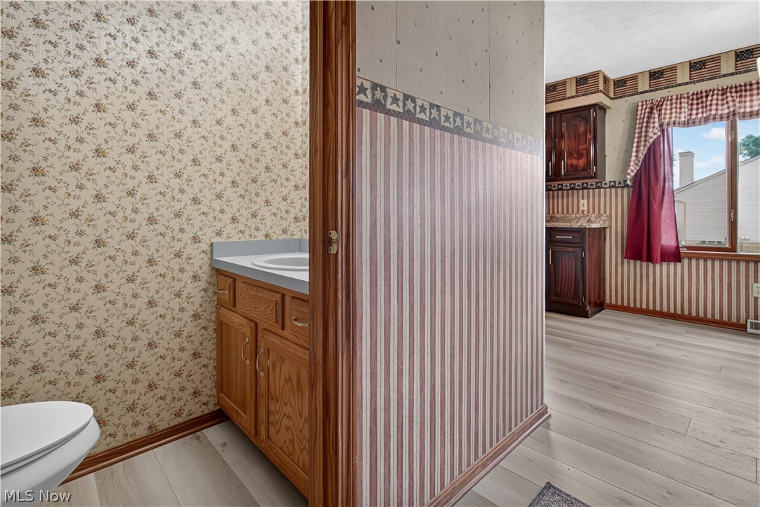 438 Hampton Drive Property Photo 24
