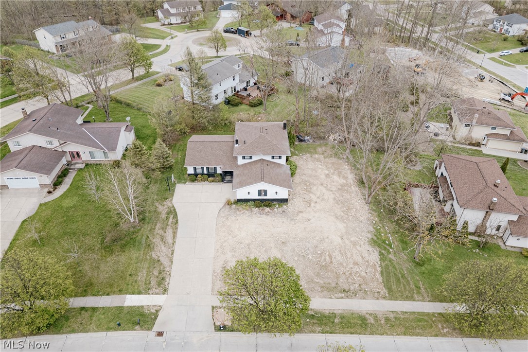 5880 Deepwood Trail Property Photo 3