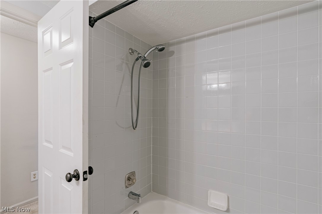 5880 Deepwood Trail Property Photo 33