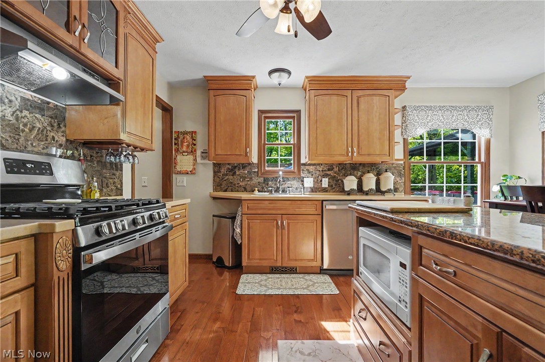11003 Prouty Property Photo 2
