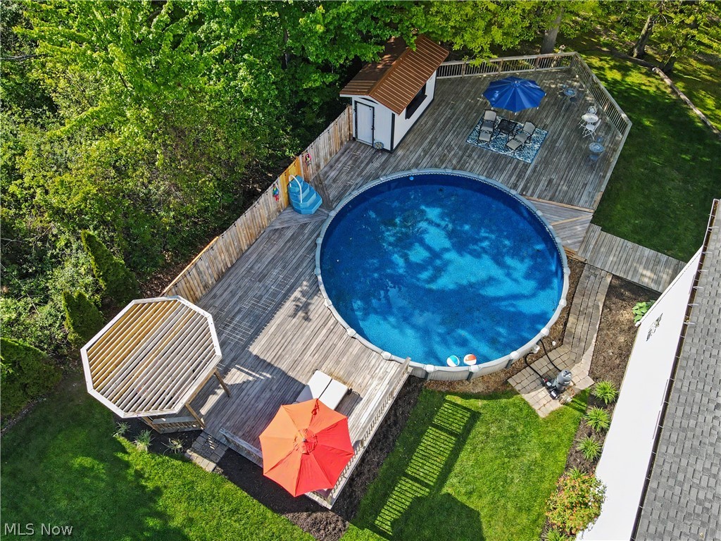 11003 Prouty Property Photo 7
