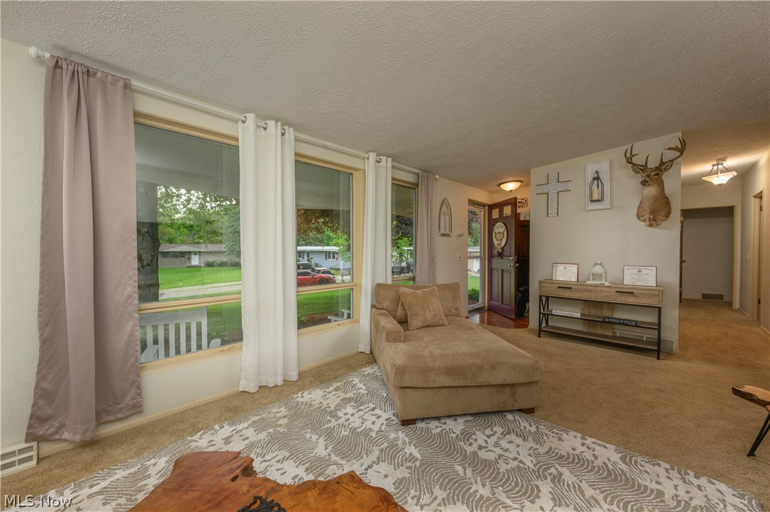324 Lynn Circle Nw Property Photo 6
