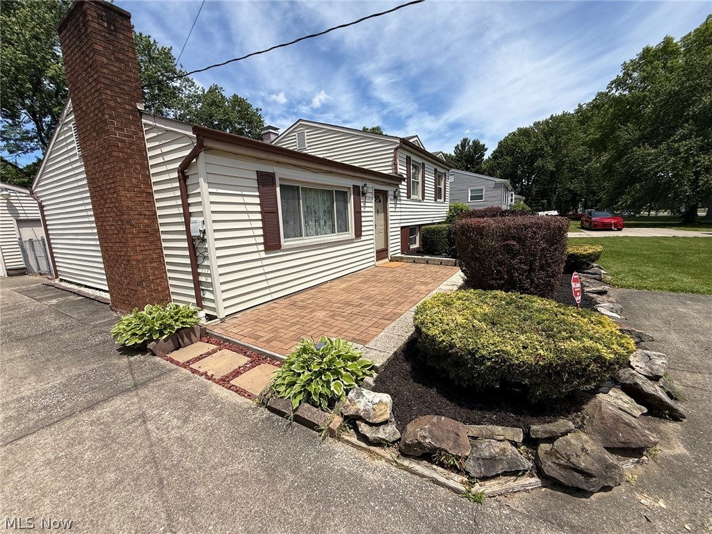 4828 New Road Property Photo 3