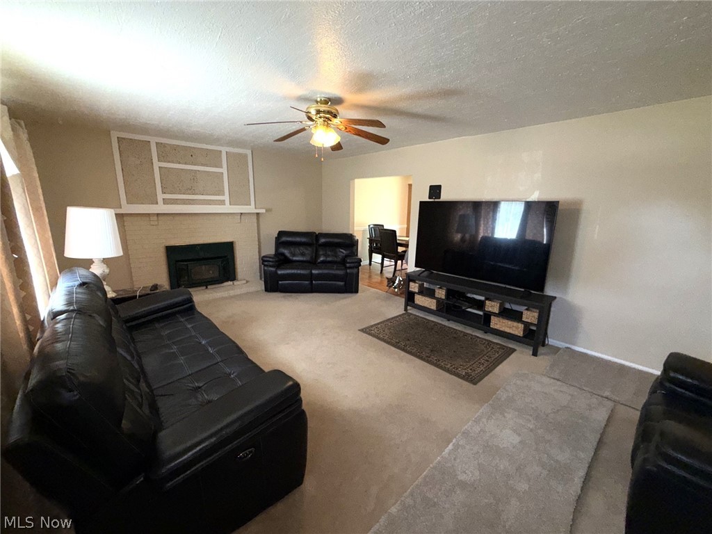 4828 New Road Property Photo 5