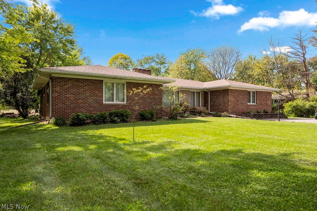 13720 Durkee Road Property Photo 2