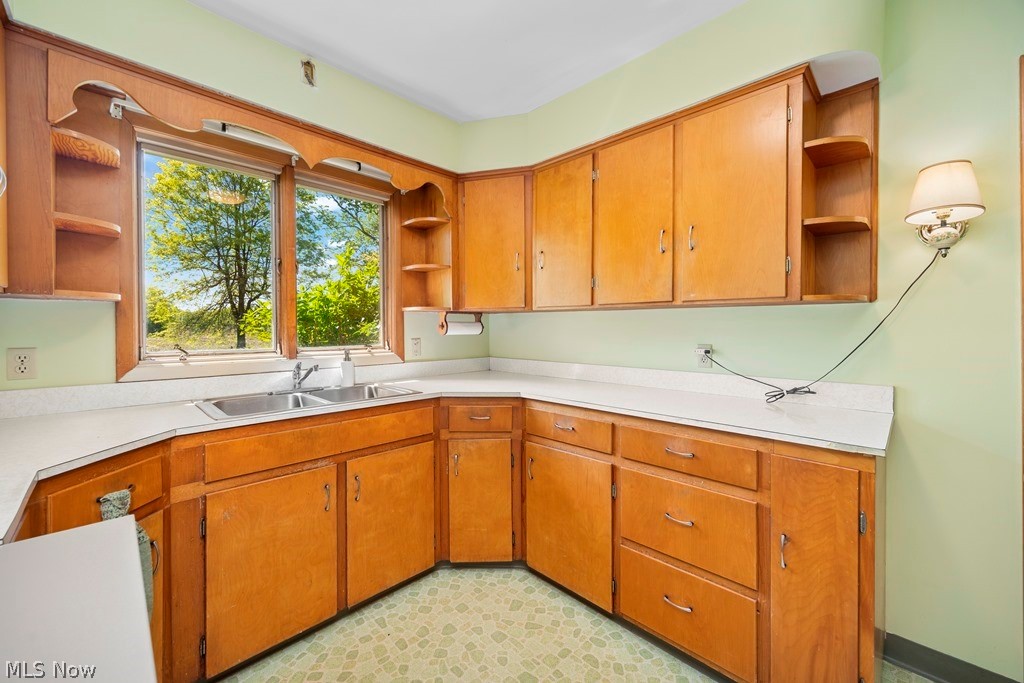 13720 Durkee Road Property Photo 13