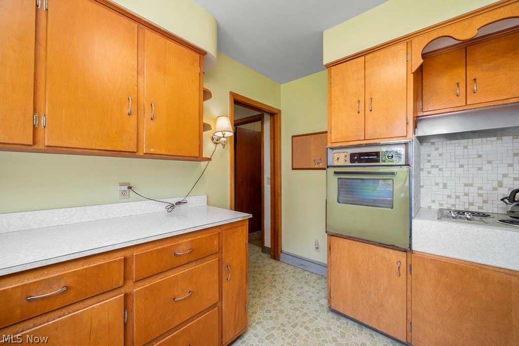 13720 Durkee Road Property Photo 14