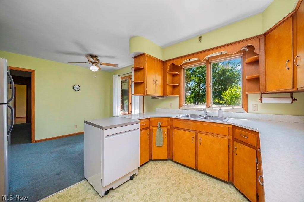 13720 Durkee Road Property Photo 16