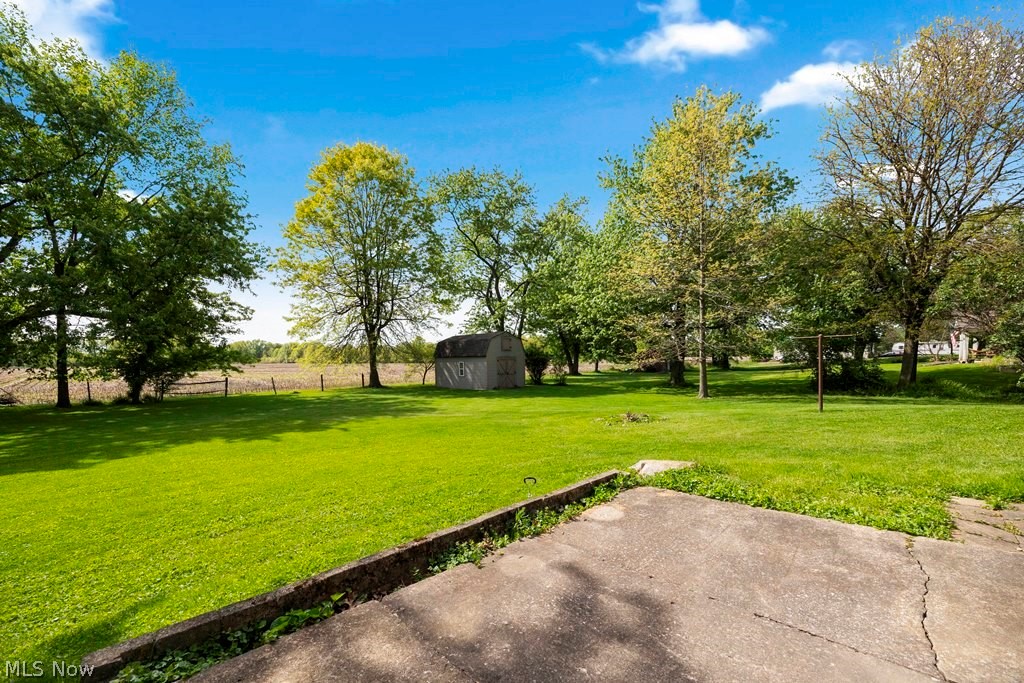 13720 Durkee Road Property Photo 44