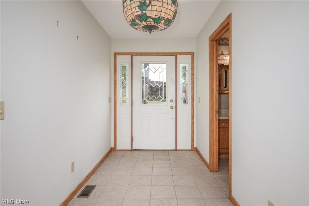 483 Owl Point Property Photo 4