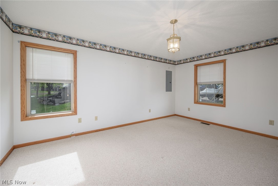 483 Owl Point Property Photo 8