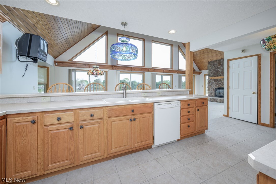 483 Owl Point Property Photo 11