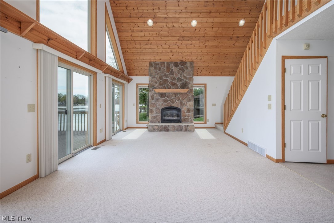 483 Owl Point Property Photo 14