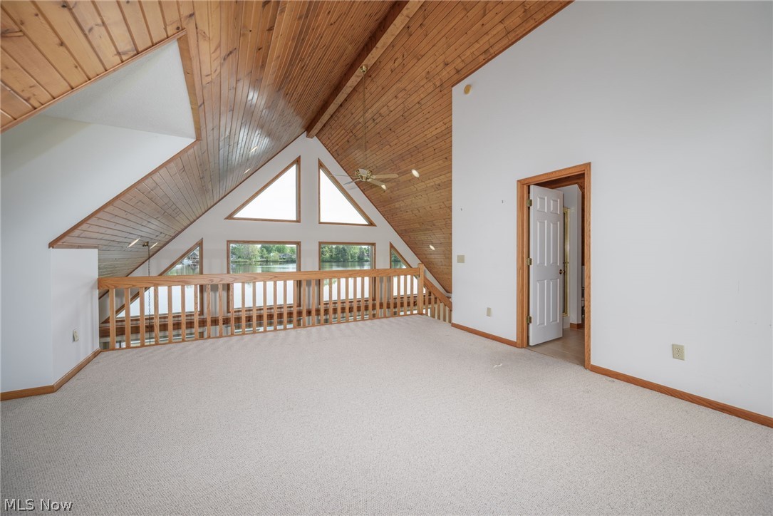 483 Owl Point Property Photo 24