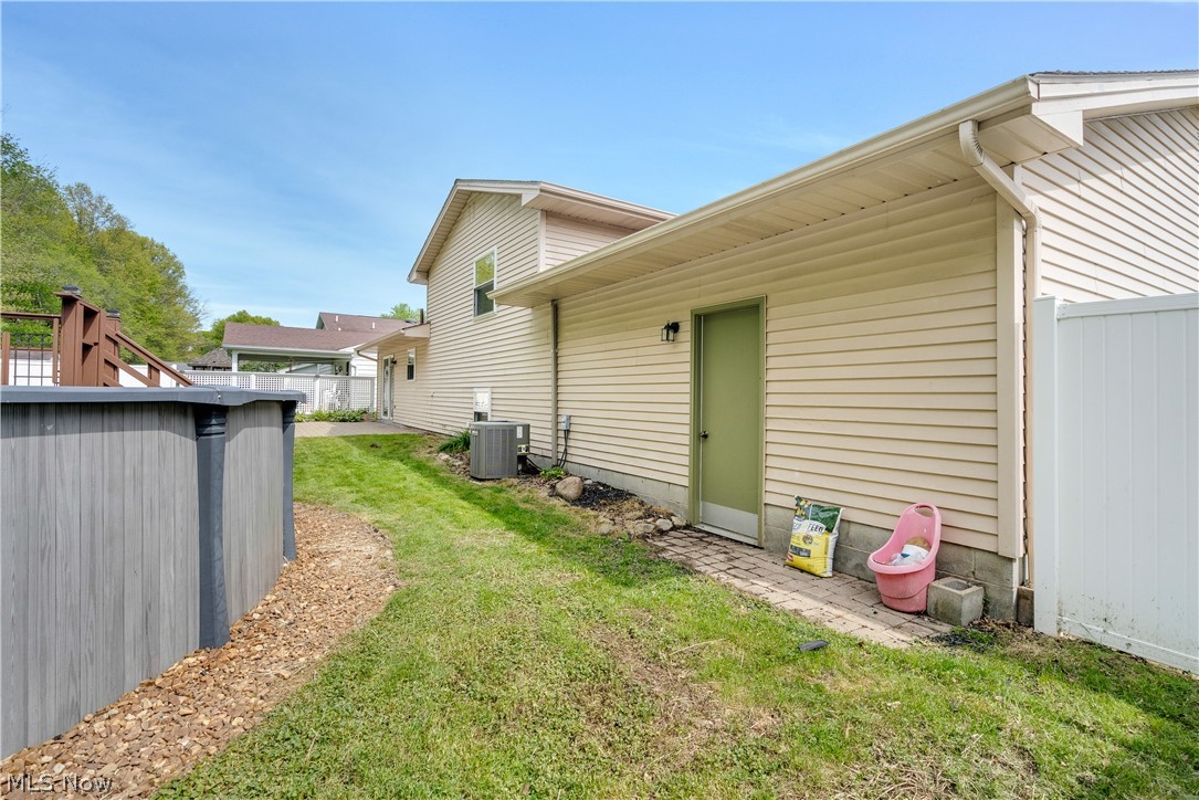 624 Angiline Drive Property Photo 14