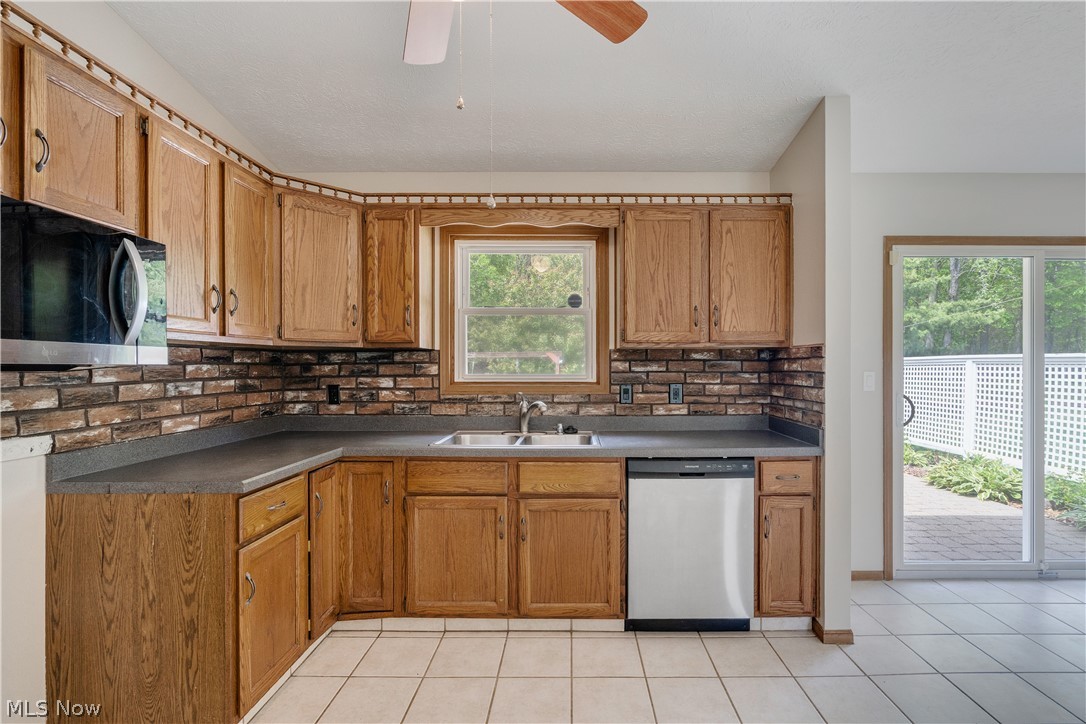624 Angiline Drive Property Photo 22