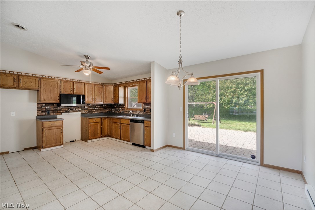 624 Angiline Drive Property Photo 24