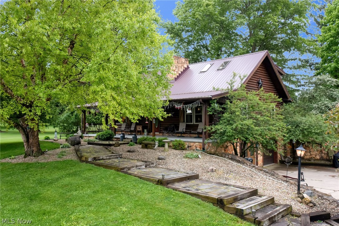 1221 Bucyrus Road Property Photo 1
