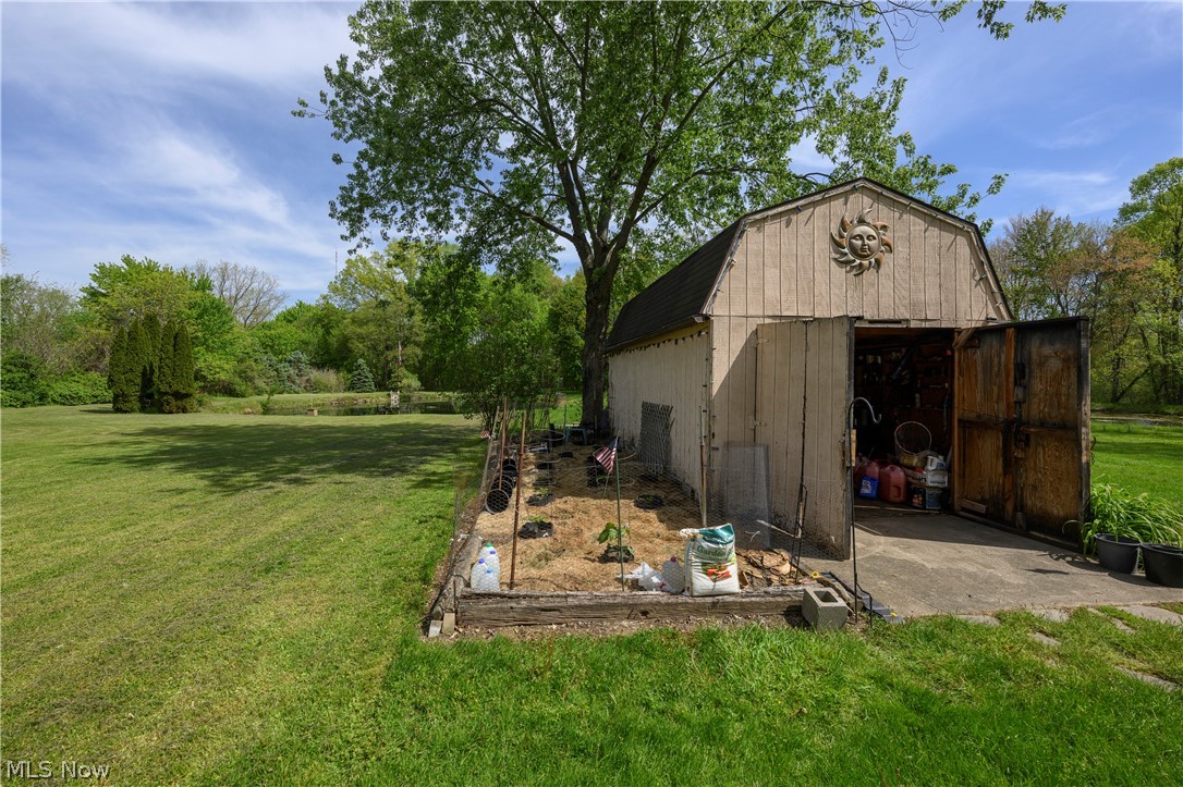2677 Summit Road Property Photo 27